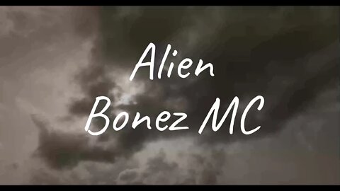 Bonez MC - Alien (Lyrics)