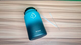 Buzio Half Gallon Insulated Water Bottle