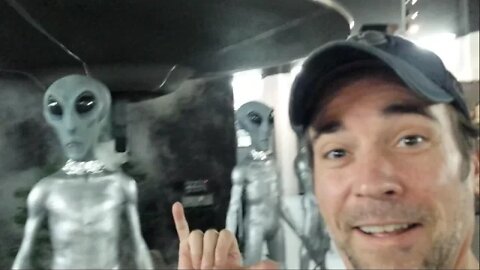 Aliens in Roswell NM - UFO Museum & Radiation Levels - April 2017