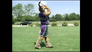 Bango hits the links (August 9th, 2003)