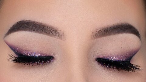 Easy Glitter Foxy Inspired Eye Makeup Tutorial
