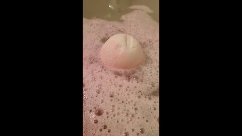 Bath bomb fun