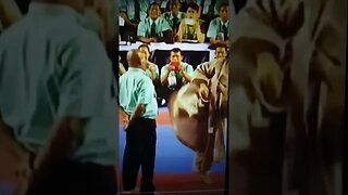 Grand Master Shin Chul Kang Leg Control Over Referee #taekwondo #grandmaster #viral #martialarts