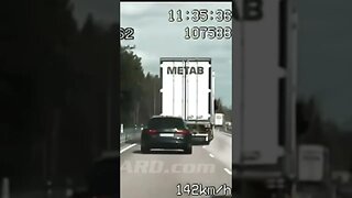 Brutal Audi RS6 vs unmarked Swedish Police
