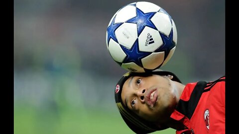 Ronaldinho Master of Skills😍🐐