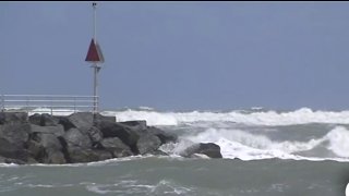 Windy weather keeps people off the beach