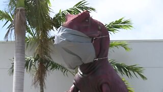 SNEAK PEEK: New dinosaur exhibit in West Palm Beach