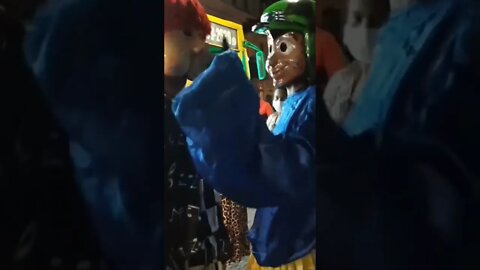 ALEGRIA DAS CRIANÇAS COM FOFÃO E CHAVES DANÇANDO NO MINHOCÃO BOATE BH, LIKE