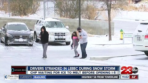 Drivers stranded in Lebec during snow storm