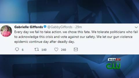 Gabby Giffords tweets response to Florida school shooting