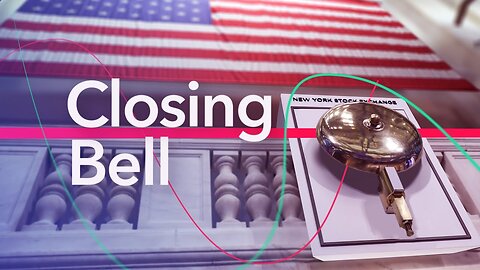 Stocks End Lower After GDP Surprise | Closing Bell