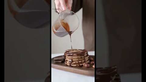 Pouring Chocolate Syrup on Top of Pancakes #food #foodline #love #blackpink #story #chocolate