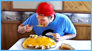 GIANT 12 EGG BREAKFAST OMELET CHALLENGE IN WISCONSIN!