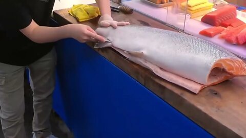 How To Fillet a Whole Salmon | Sashimi & Sushi -Taiwanese street food-5