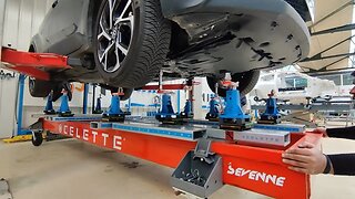 Car Universal Fixture System Cameleon training of the Celette distributor in France