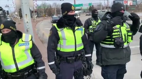 🇨🇦 Ambassador Bridge - Police Heavily Armed (RCMP BACKUP)