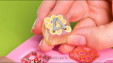 EPOXY RESIN VS POLYMER CLAY || Awesome DIY Jewelry and Cute Crafts