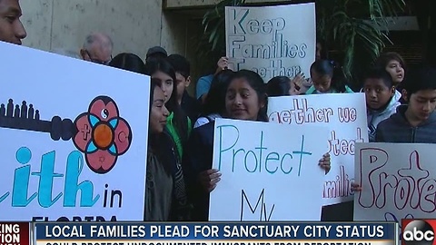 Immigrant families ask mayor to designate Tampa as sanctuary city