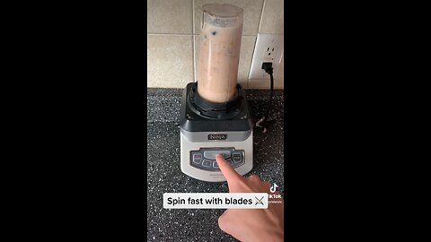 Easy to make 🔥 smoothie #quick #healthy