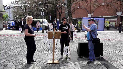 Indoktrinierte Jugend und ein 17-jähriger Christ am Platz - UlliOma & Friends Workshop 22.4.23 (3)