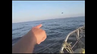 FOOTAGE OF A UFO CAUGHT ON CAMERA BY FISHERMEN AT SEA🌊🛸🎣🚤💫