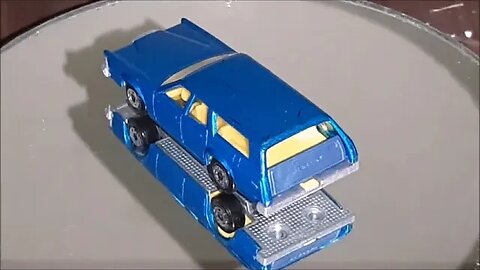 Diecast model cars cracking open: Matchbox Superfast Lesney 1974 Mercury Cougar Villager