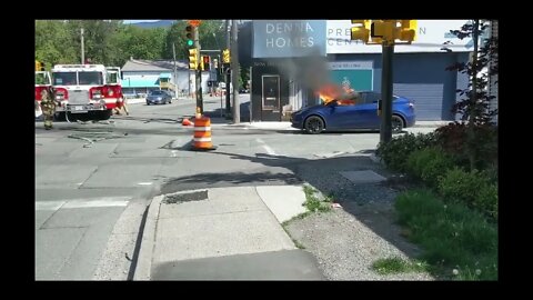 Electric Car Catches Fire, This won't happen with a combustion engine car.