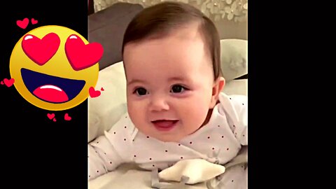 A baby girl impressed by mom singing 🥰