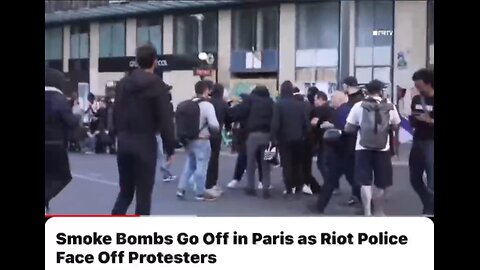 Riot police face off with protesters in France 🇫🇷