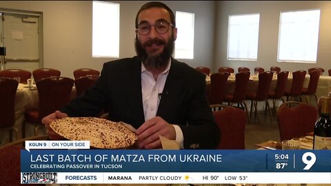 Chabad Tucson celebrates Passover with Matzah from Ukraine