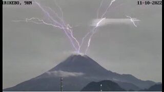 LIGHTNING FROM A VOLCANO - LIGHT PILLARS & OTHER RARE OCCURANCES THAT JUST HAPPENED