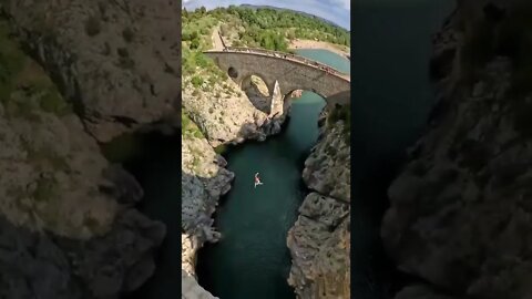 Would you jump off this ?😳😳😳#shorts #basejump #mlbcentral #funnyvideo