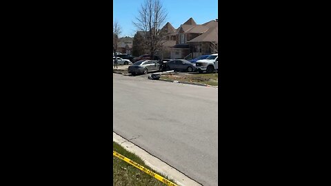 Car crashes into driveway in Brampton