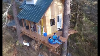 Off The Grid Alaskan Tiny House In A Treehouse ~ Land & Building For $35k