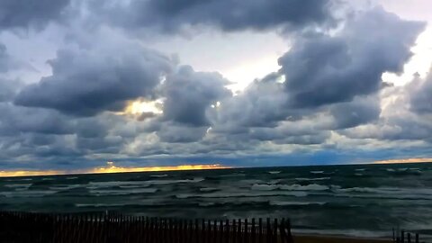 Lake-Effect Cloud Sunset Time-Lapse at Oval Beach, Lake Michigan -Great Lakes Weather