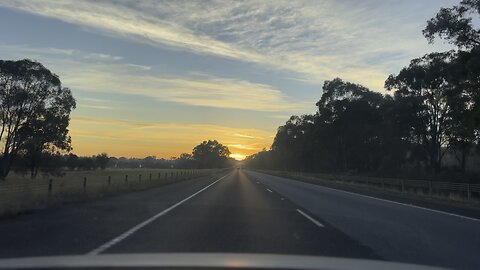 DRIVING DURING SUNRISE HOURS AUSTRALIAN ROADS