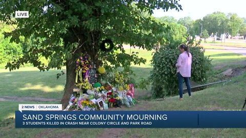 Families remember teens killed in Sand Springs crash