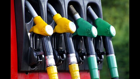 Ouch! $7 Per Gallon Gas Prices Coming, Warns Oil Strategist