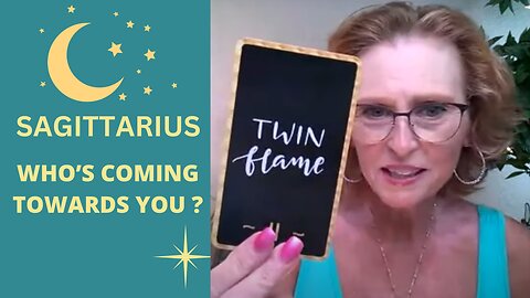 SAGITTARIUS SINGLES ♐ 🪄WHO'S COMING TOWARDS YOU?😲👄NEW LOVE/SINGLES SAGITTARIUS LOVE TAROT 💞✨