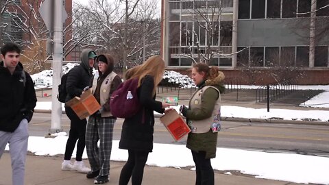 Girl Scouts donate 140 boxes of cookies to MSU students