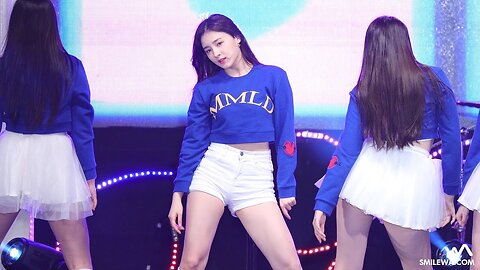 180331 모모랜드 (MOMOLAND) '뿜뿜' 낸시 직캠 @평창 넘어 세계로 4K Fancam by -wA-