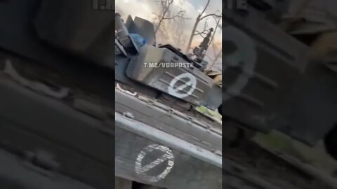 Video seemingly showing the moment Ukrainian troops inspect a Russian T-72