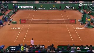 Dominic Thiem ripping the ball! Insane tennis point.