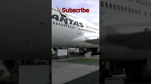 Largest Qantas #B747 Escape Slide Shooting #Aviation #AeroArduino