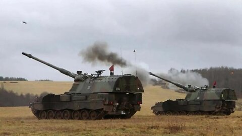 WHO WOULD BELIEVE THAT? GERMAN HOWITZERS ARE POUNDING RUSSIAN TANKS AGAIN || 2022