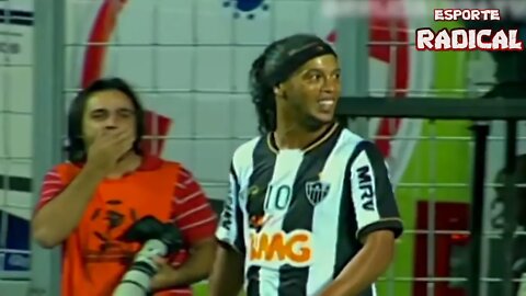 Alguns dos maiores dibles de Ronaldinho Gaúcho Edição 1