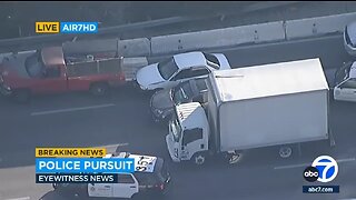 Slow Motion Police Chase In Los Angeles Traffic