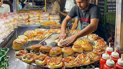 BURGER MAKING Super Fast Cooking Skills | Street Food of Pakistan