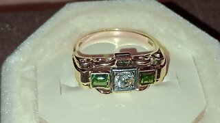 Ring diamond jewellery 0,3 ct olivine
