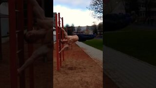 PUSHUPS IN HUMANFLAG 🏳️💪🏽 #Shorts #calisthenics